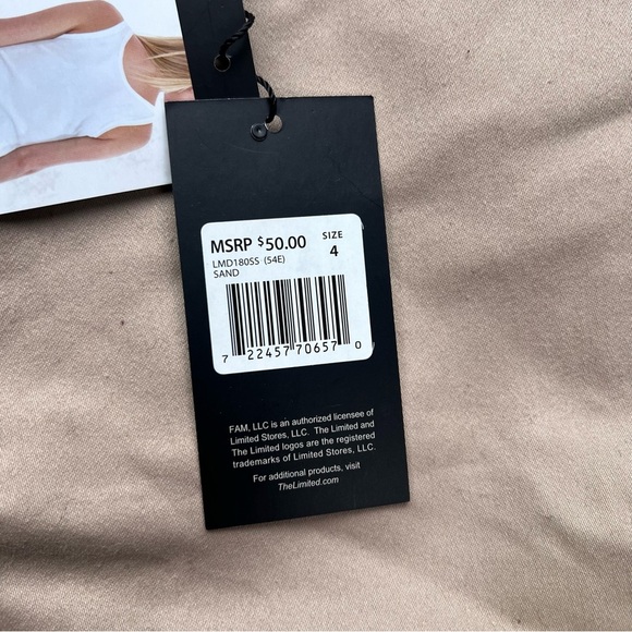 ***NWT***The Limited Tan Women's Shorts - Picture 7 of 7